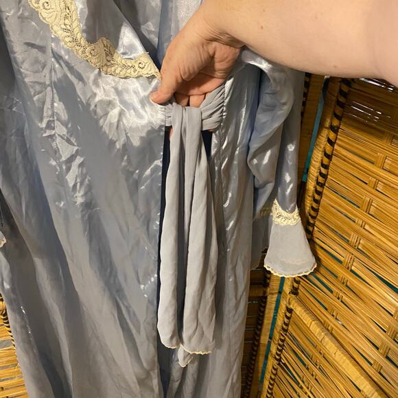 VTG Laura Ashley London 3-Piece Satin Lounge Set Robe Top Pants Blue Lace Large - Picture 9 of 15